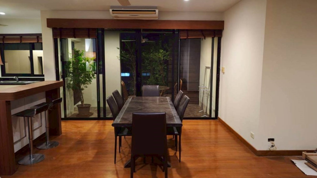Apartment in Phaholyothin 